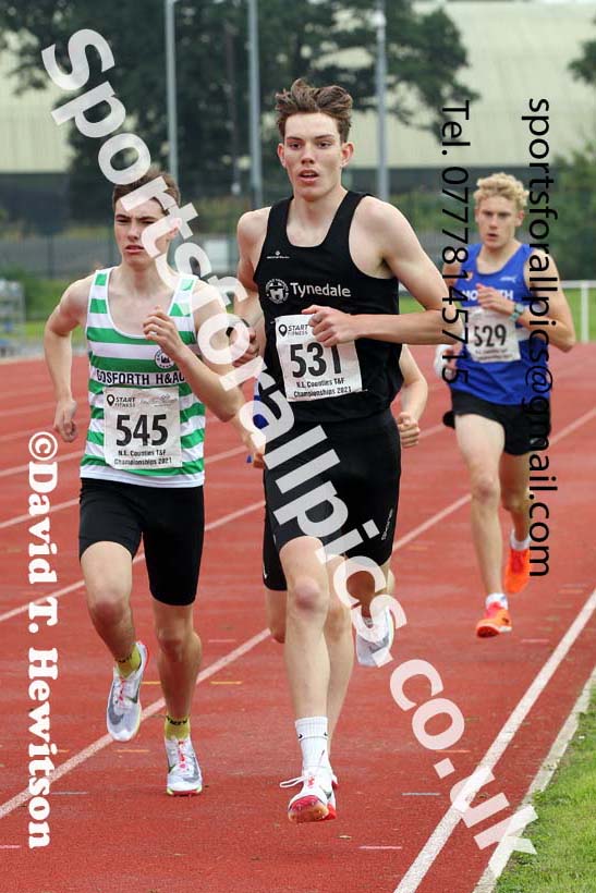 Mens and Boys 3000 metres, 2021 North Eastern Track and Field Champs., Middesbrough. Photo: David T. Hewitson/Sports for All Pics